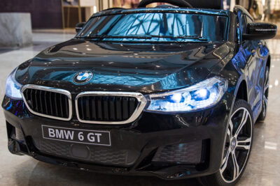 Акумулаторна кола BMW 6 GT с отварящи се врати 12V меки гуми - Черна