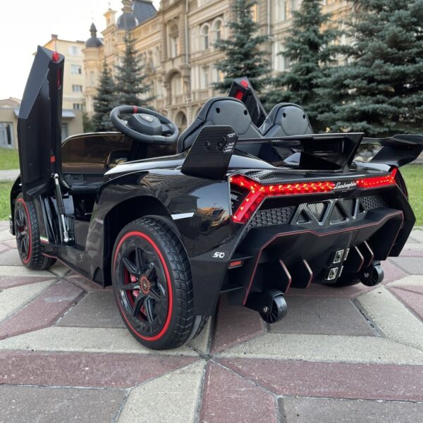 Акумулаторна кола Lamborghini Veneno 12V с отварящи се врати меки гуми 4x4 Черна