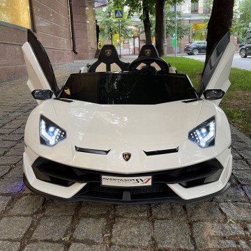 Акумулаторна двуместна кола Lamborghini Aventador SVJ 24V