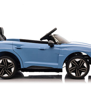 155686_478_0_ Акумулаторна кола Audi RS e-tron 6888 син