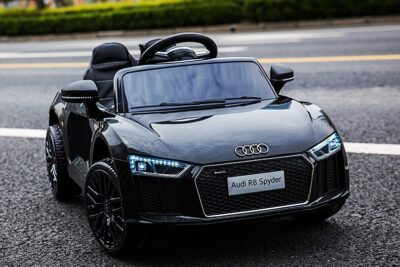 Акумулаторна кола Audi R8 Spyder Черен