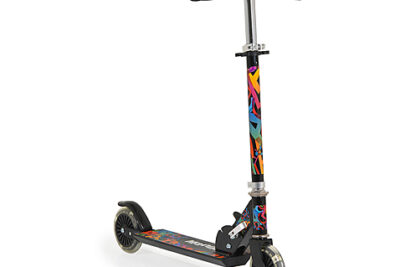 Черна тротинетка за малки деца