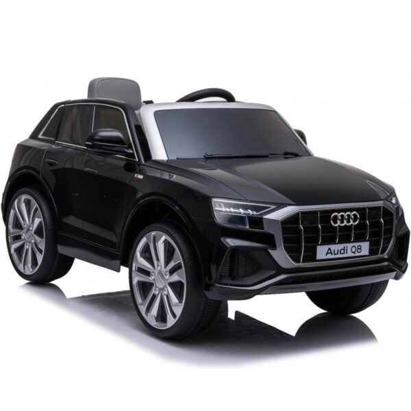 Акумулаторен джип за деца Audi Q8