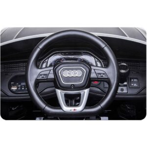 Акумулаторен джип Audi Q8